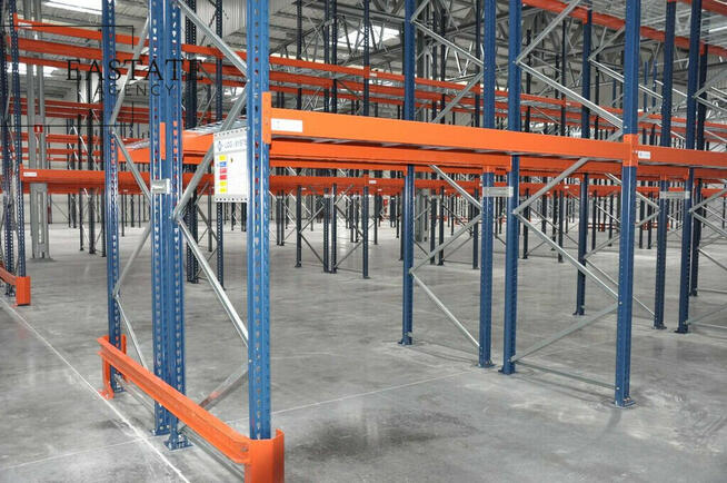 Magazyn 2525 m² w Gdyni na ul. Hutniczej