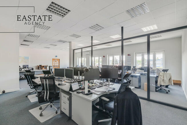 Przestronne Biuro w Gdyni – Ul. Hutnicza, 287 m²