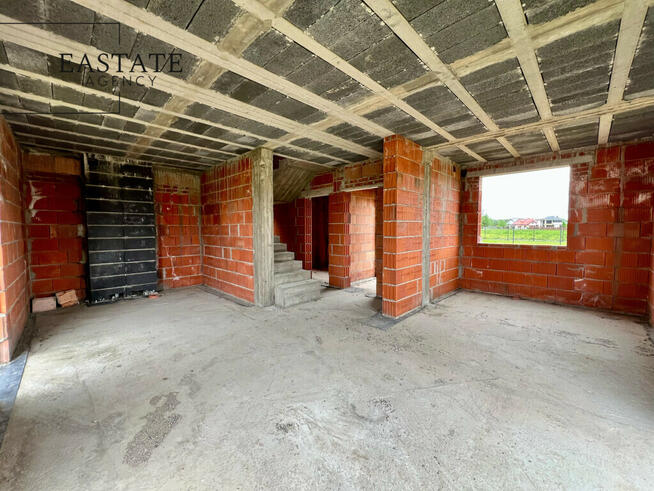 Bliźniak w stanie surowym otwartym/działka 500 m2