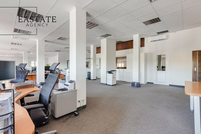 Przestronne Biuro w Gdyni – Ul. Hutnicza, 539 m²