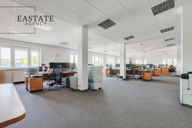 Przestronne Biuro w Gdyni – Ul. Hutnicza, 539 m²