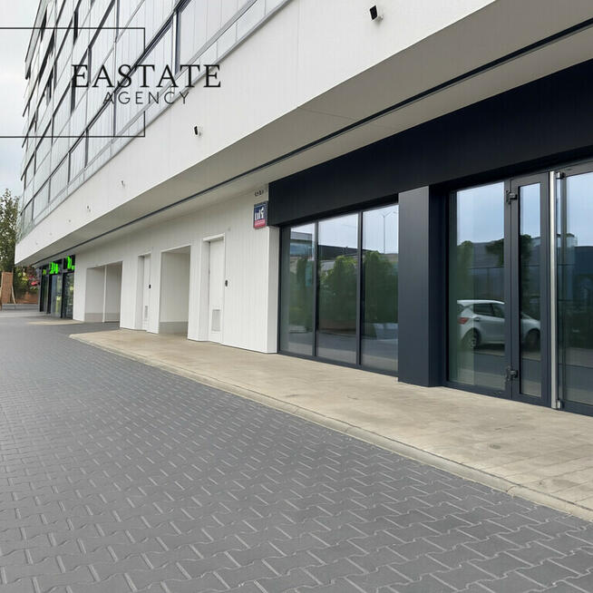 Lokal usługowy 81 m² – parter, duże witryny