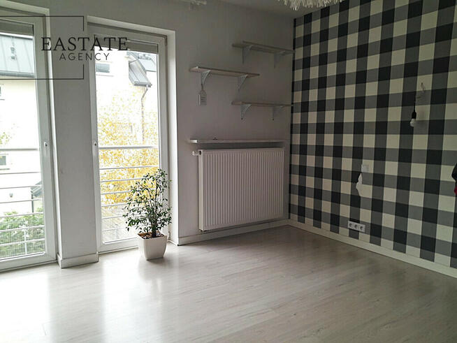 Narożny segment 100 m² + ogród 257 m²