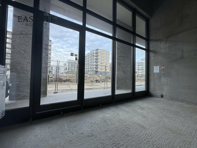 Lokal 197 m², parter, duże witryny, ursus