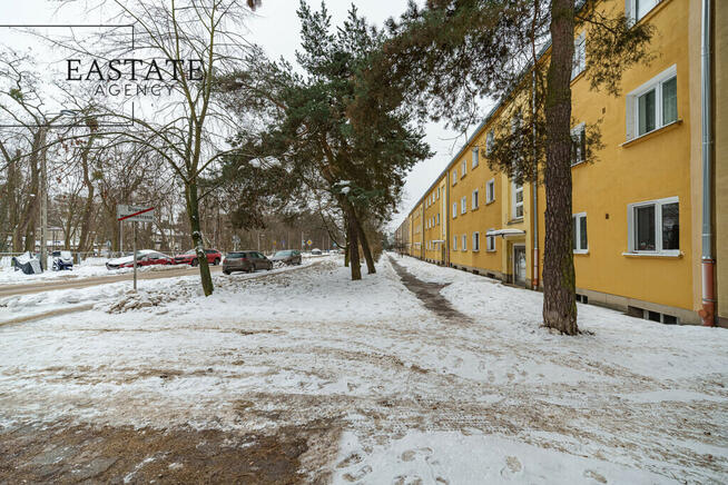 Kameralny, 2-piętrowy blok obok Kampinosa