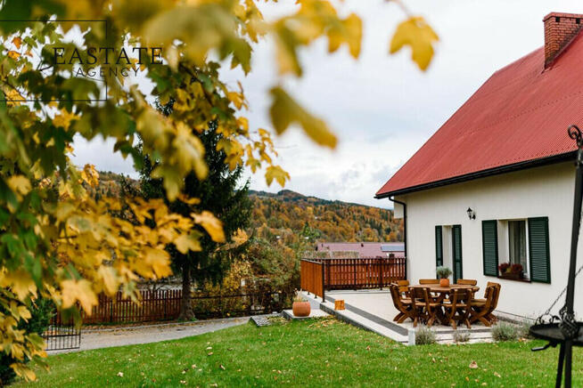 Dom inwestycyjny z widokiem na Panoramę Wisły.