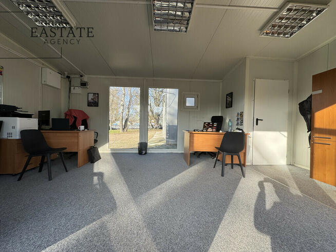 Hala z biurem 194 m², plac 800 m²