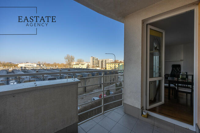 Metro /Wola / Parking