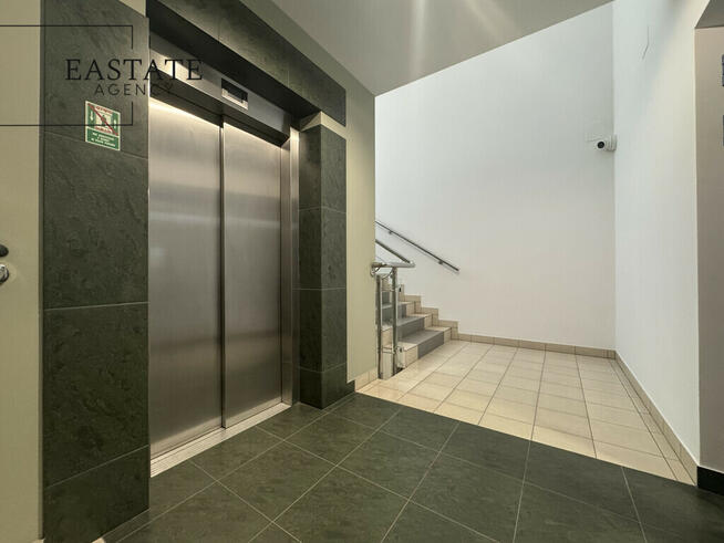 Biuro 285 m², 7 gabinetów, klimatyzacja, garaż