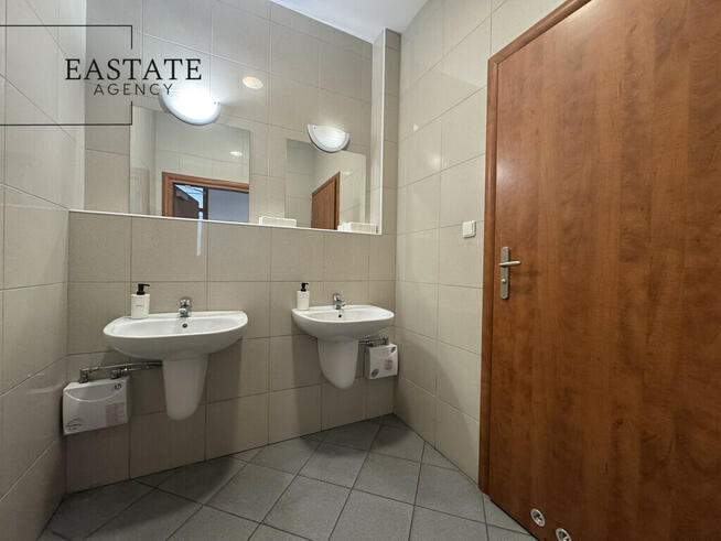 Biuro 285 m², 7 gabinetów, klimatyzacja, garaż