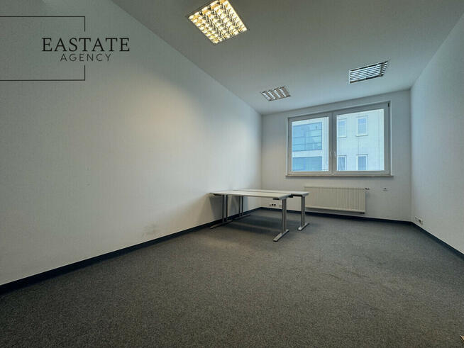 Powierzchnia biurowa 620m², układ gabinetowy