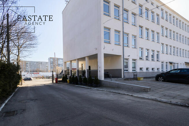 Lokal 31,90 m2, Darmowy Parking, Blisko SKM