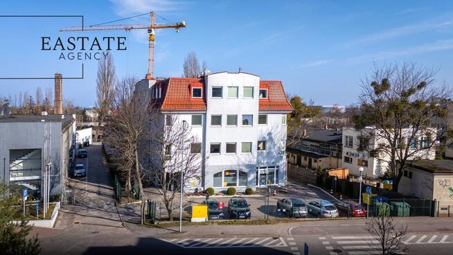 22m2 Biura, Winda, Blisko SKM, Parking