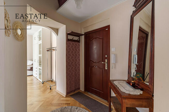 Plac Zawiszy / Oddzielna kuchnia / Duży balkon