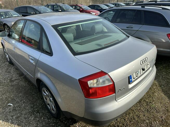 Audi A4 2,0 benzyna, klimatronik,kamera, nawigacja,podg. fotele,niski przebieg