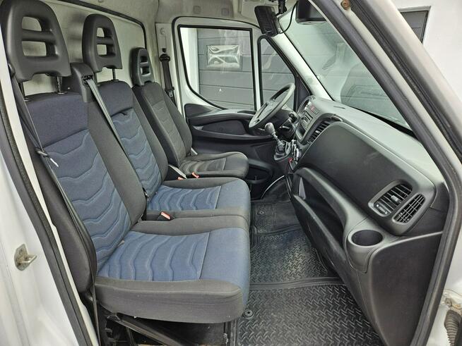 Iveco Daily 35S15 2.3 145KM bezwypadek NISKI PRZEBIEG winda FV 23% KONTENER