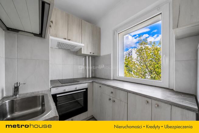 Kawalerka 27 m² po remoncie. 100 m od metra 560 zł