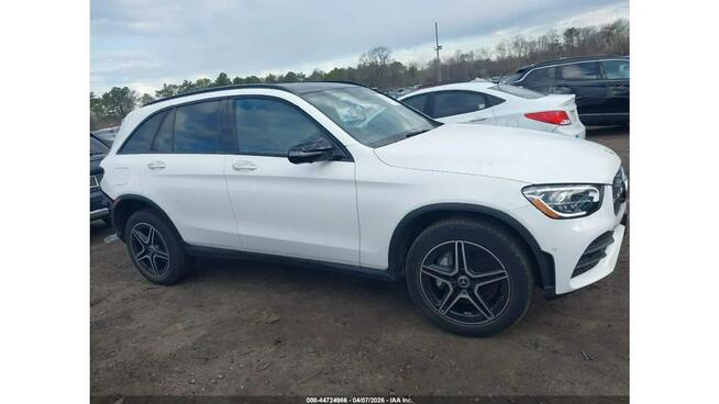 Mercedes GLC 300 / 4Matic / pakiet AMG / niski przebieg