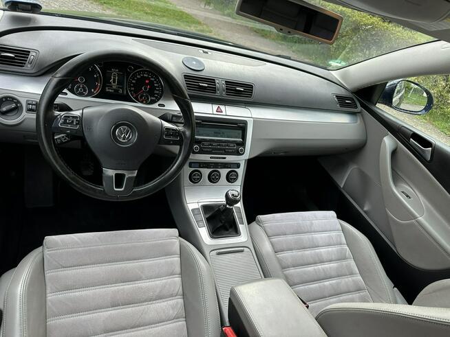 Volkswagen Passat 1,8b Highline,pół skóry,podg szyba front i fotele,ksenony,drugie koła