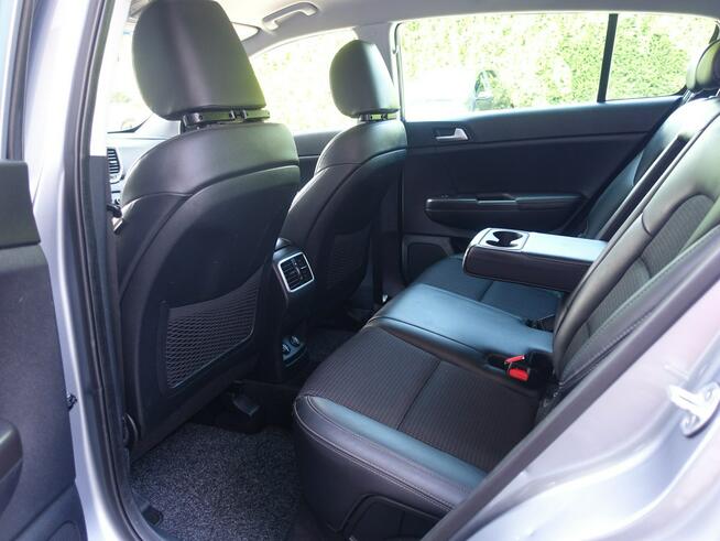 Kia Sportage 1,6i Navi Ledy Klimatronik Alu Półskóra Zarejestrowany VIP Gwarancja