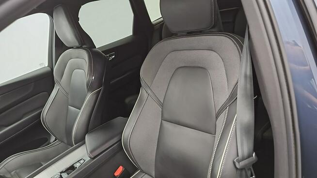 Volvo XC 60 B4 D Plus Dark aut ! Z Polskiego Salonu ! Faktura Vat !