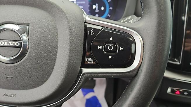 Volvo XC 60 B4 D AWD Plus Dark aut ! Z Polskiego Salonu ! Faktura Vat !