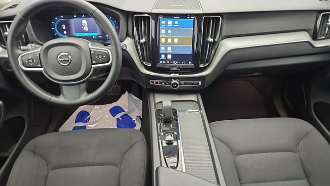 Volvo XC 60 B4 D AWD Core aut ! Z Polskiego Salonu ! Faktura Vat !
