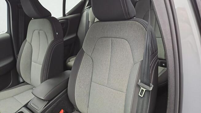 Volvo XC 40 T2 Core aut ! Z Polskiego Salonu ! Faktura Vat !