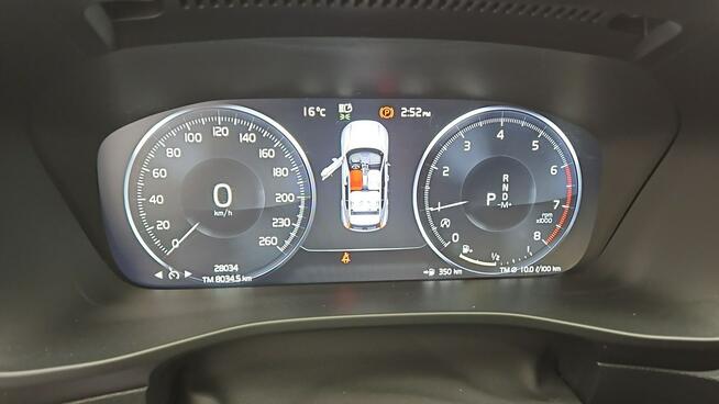 Volvo XC 40 T2 Core aut ! Z Polskiego Salonu ! Faktura Vat !