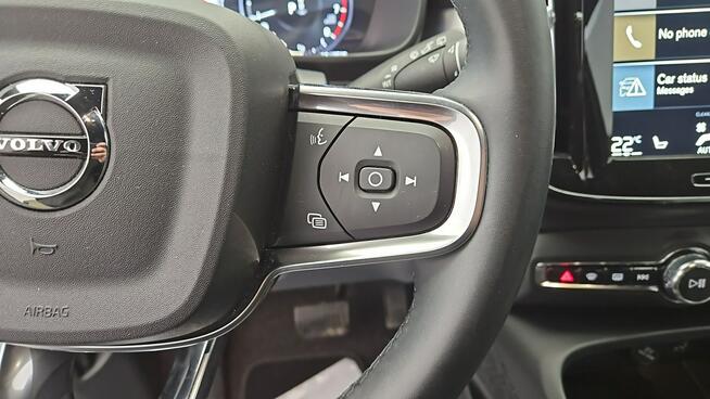 Volvo XC 40 T2 Core aut ! Z Polskiego Salonu ! Faktura Vat !