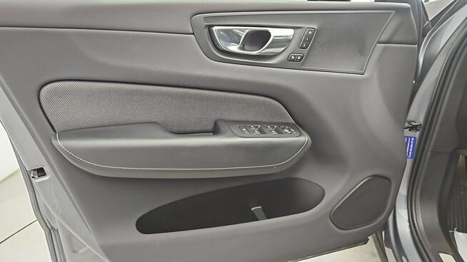 Volvo XC 60 B4 B R-Design aut ! Z Polskiego Salonu ! Faktura Vat !