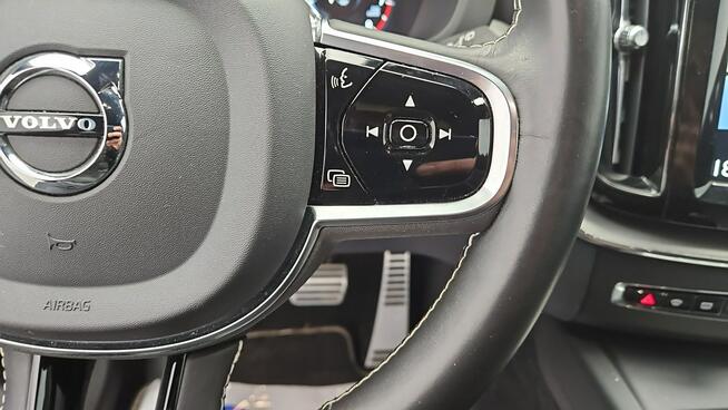 Volvo XC 60 B4 B R-Design aut ! Z Polskiego Salonu ! Faktura Vat !