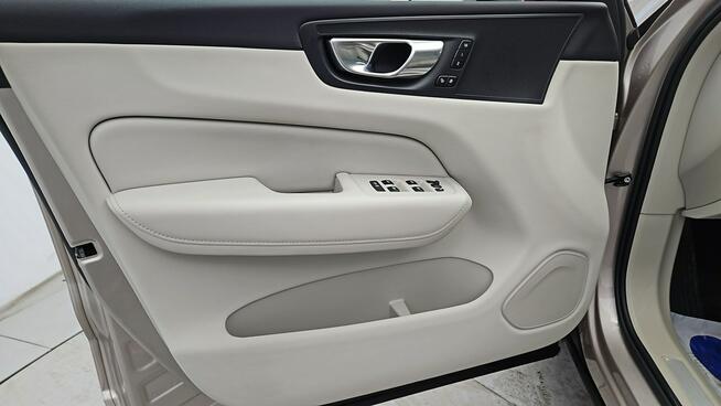 Volvo XC 60 B4 B Plus Bright aut ! Z Polskiego Salonu ! Faktura Vat !