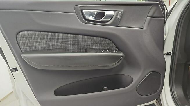 Volvo XC 60 B4 B Core aut ! Z Polskiego Salonu ! Faktura Vat !