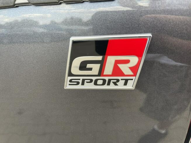 Toyota Hilux GR 4x4 JBL Wyciągarka Klimatronik Podgrzewanie Zabudowa 204KM