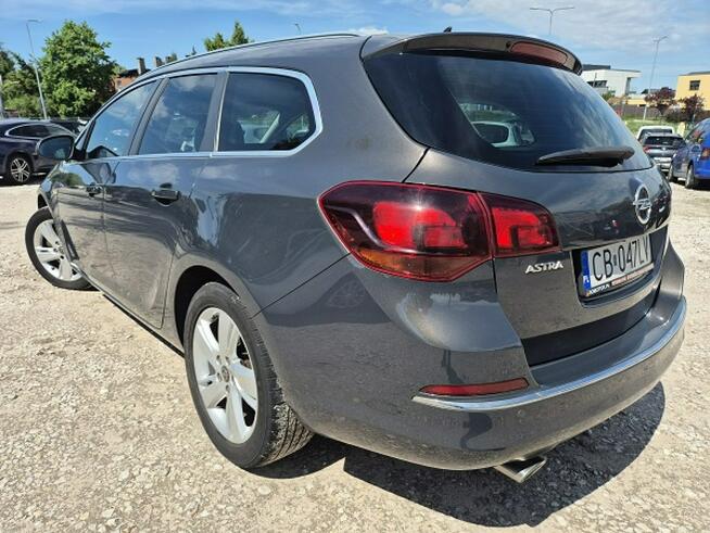 Opel Astra Salon* Full wersja* 180KM* Model 2014