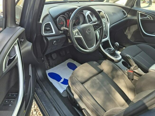 Opel Astra Salon* Full wersja* 180KM* Model 2014