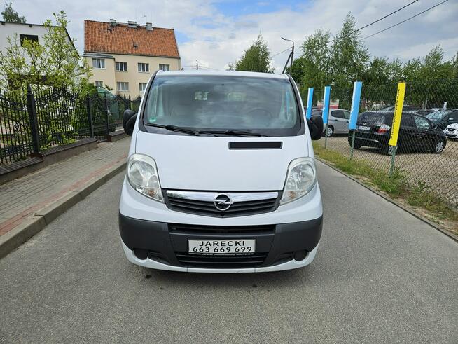 Opel Vivaro Opłacony Zadbany Klima Long Po Serwisie Gotowy Do Pracy