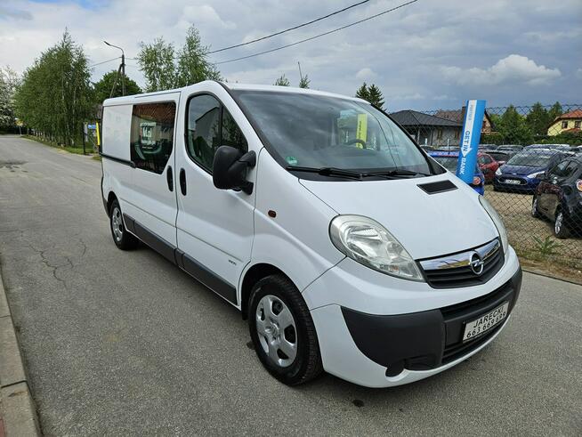 Opel Vivaro Opłacony Zadbany Klima Long Po Serwisie Gotowy Do Pracy