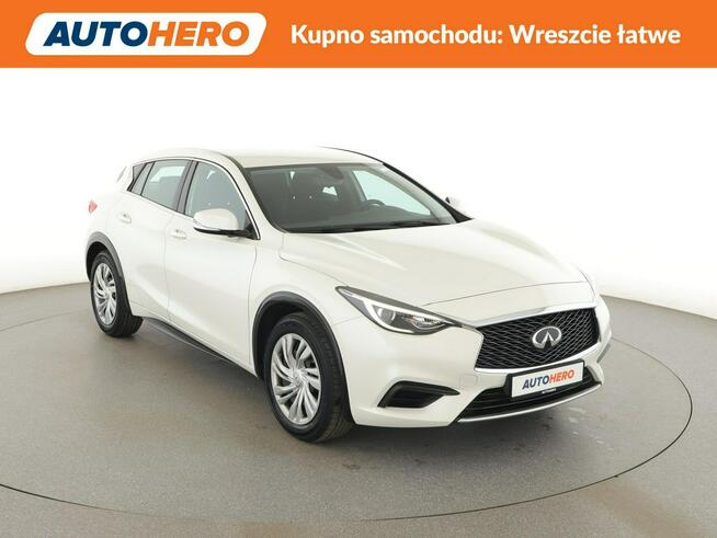 Infiniti Q30 Bluetooth ks.serwisowa