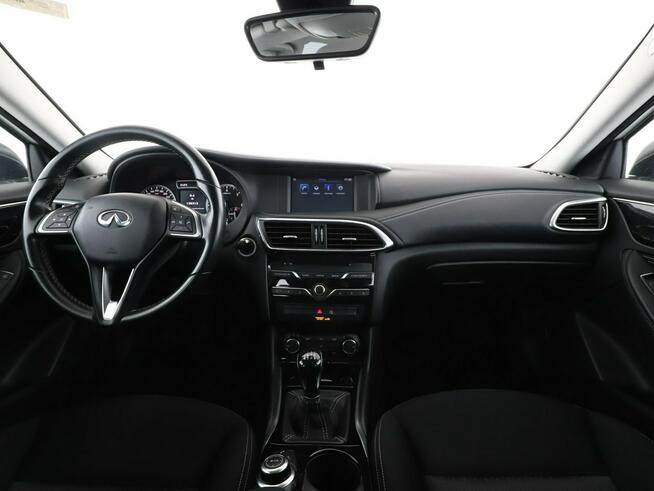 Infiniti Q30 Bluetooth ks.serwisowa