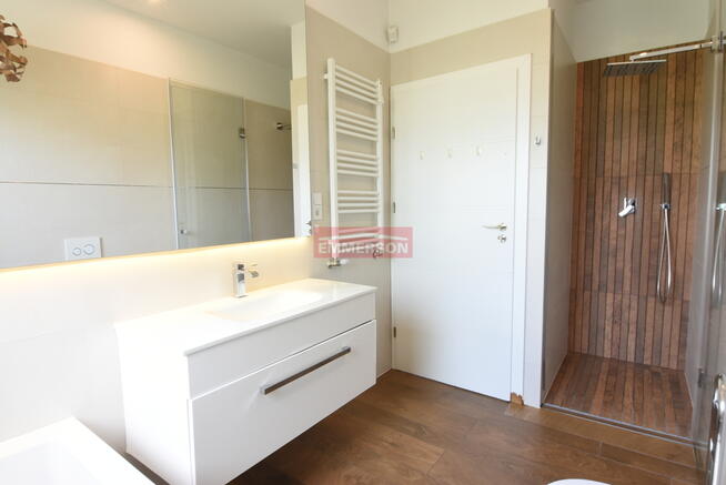 Nowoczesny apartament ogród os zamknięte ENG