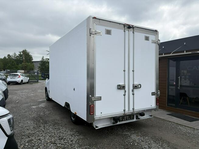 Renault Master kontener niskopodwoziowy niskopodłogowy