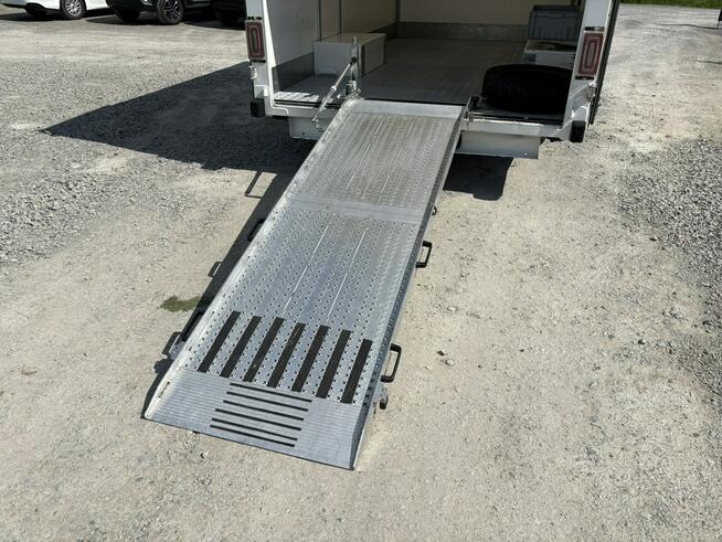 Renault Master kontener niskopodwoziowy niskopodłogowy