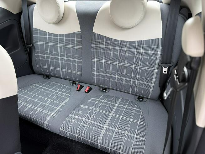 Fiat 500 Klimatyzacja. Asystent pasa. Pół-skóra.
