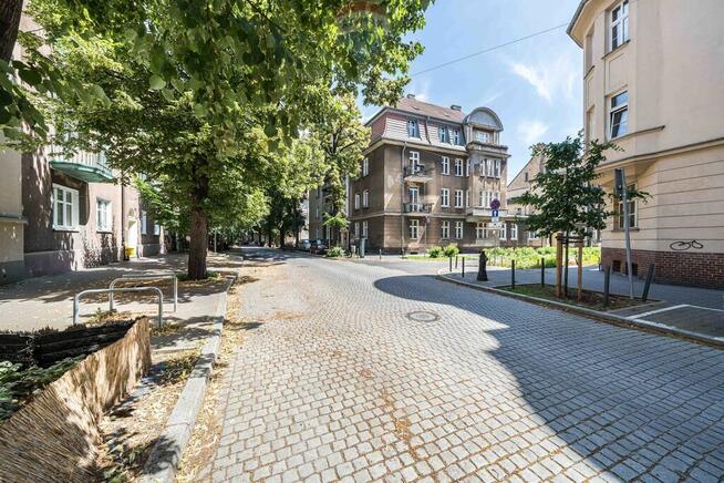 Przestronne mieszkanie biuro kamienica Łazarz