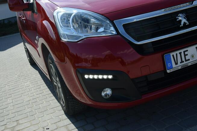 Peugeot Partner 1.6HDI 2018r Klimatronik Navi Oryginał Lakier Tył Drzwi Sprowadzony