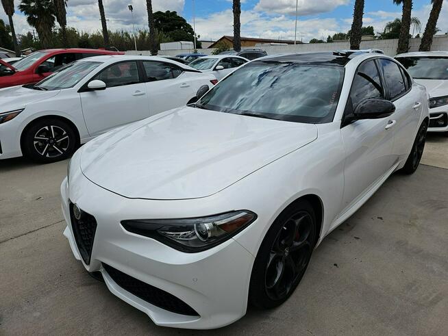 Alfa Romeo Giulia Ti Sport / niski przebieg