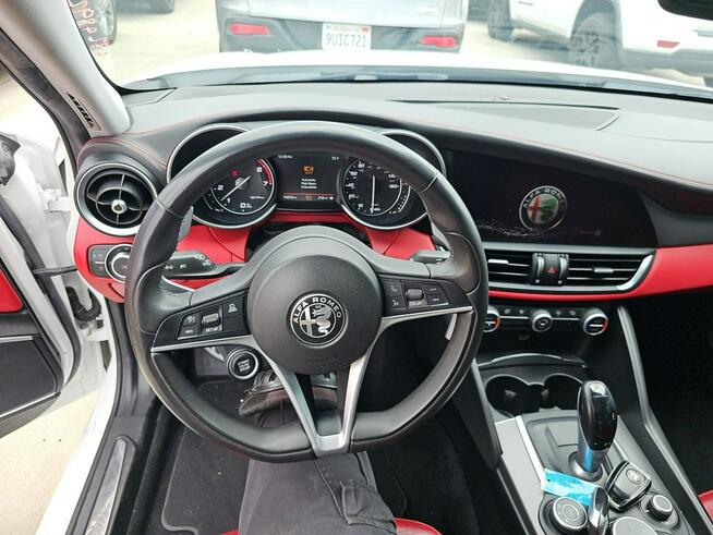 Alfa Romeo Giulia Ti Sport / niski przebieg