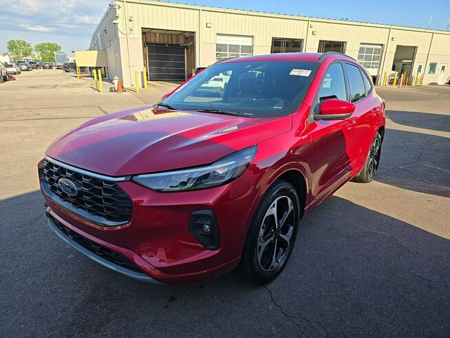 Ford Escape Hybrid ST-Line Elite / AWD